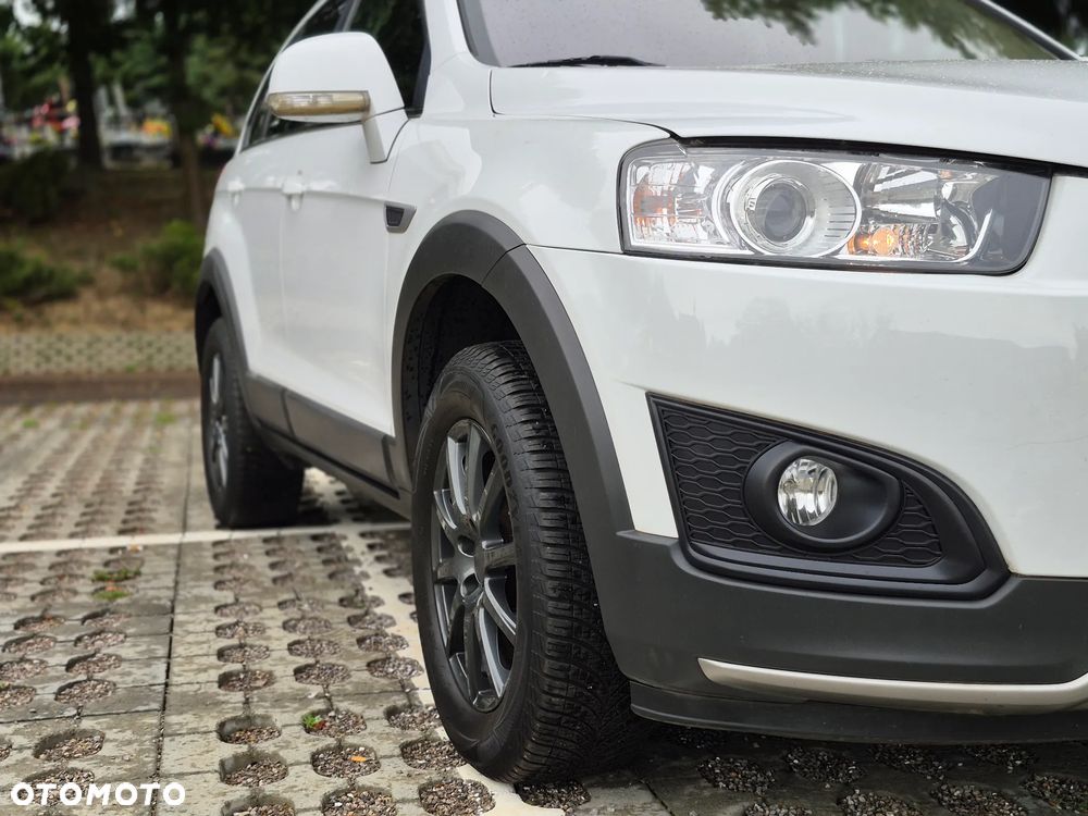 Chevrolet Captiva 2.2 D LT+ - 11