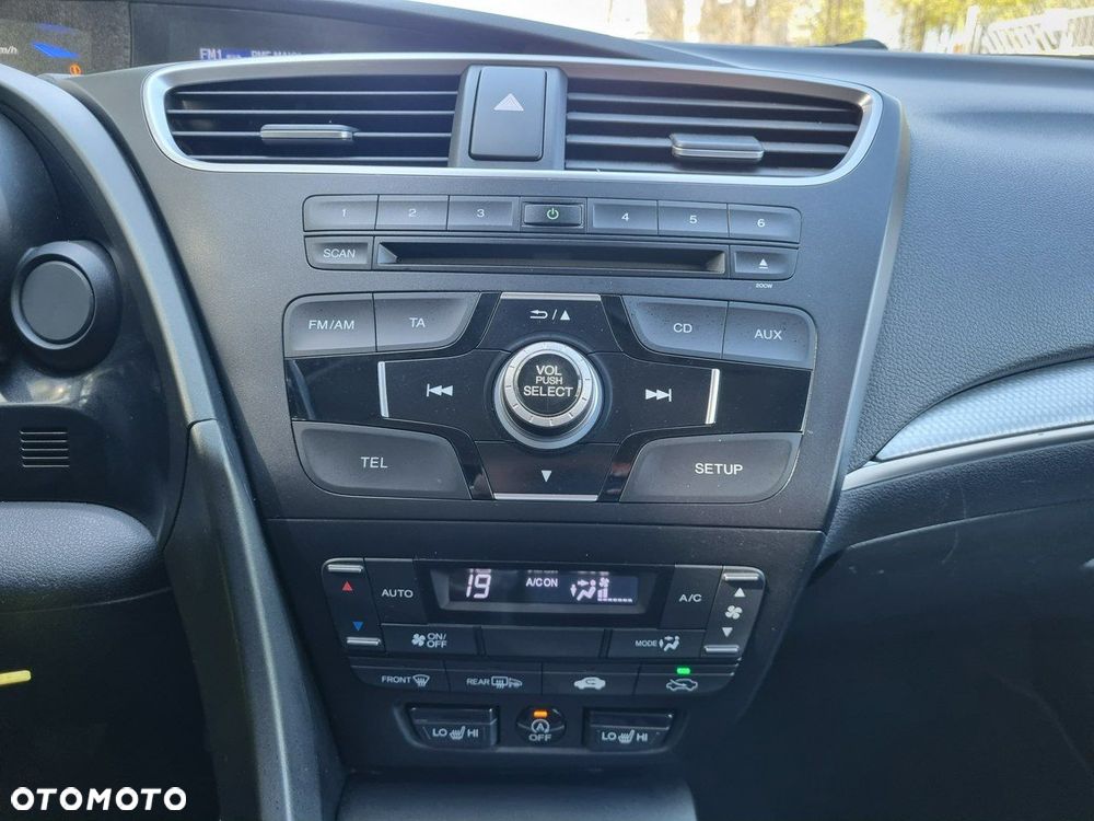 Honda Civic 1.8 i-VTEC Comfort - 18