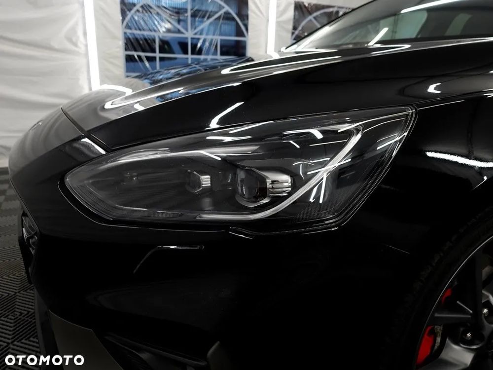 Ford Focus 2.0 EcoBlue ST - 27