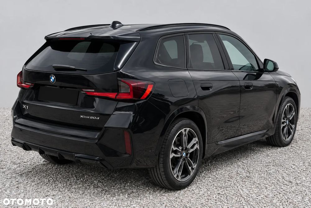 BMW X1 sDrive20d M Sportpaket - 4