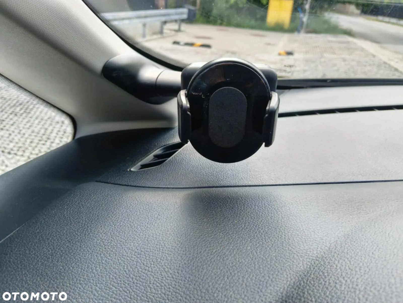 Ford C-MAX 1.6 Ti-VCT Champions Edition - 21