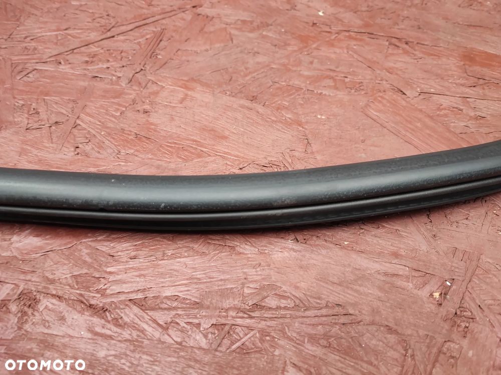 BMW F11 / F11N ORYGINALNE USZCZELKI DRZWI TYŁ LEWA / PRAWA W BDB STANIE O NR. 51 76 7 199 770 OEM - 10