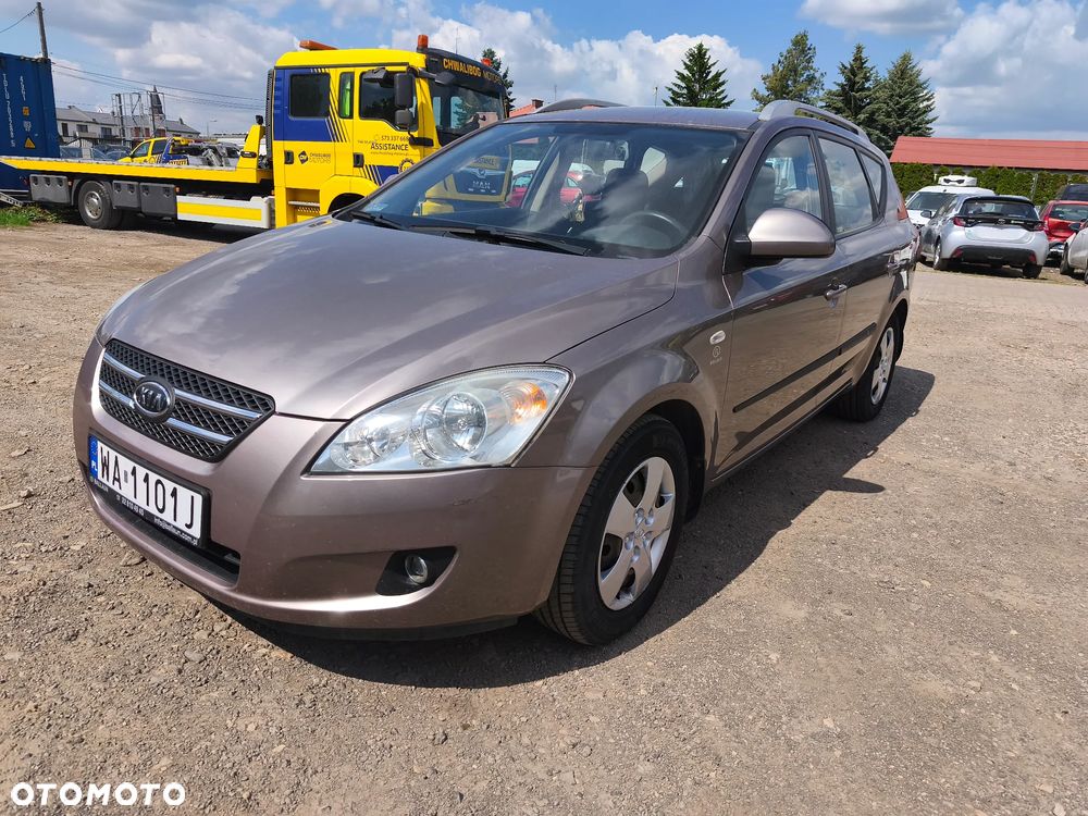 Kia Ceed 1.6 Comfort + - 1
