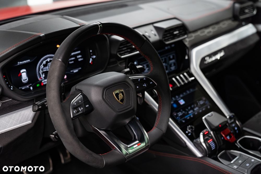 Lamborghini Urus Standard - 28