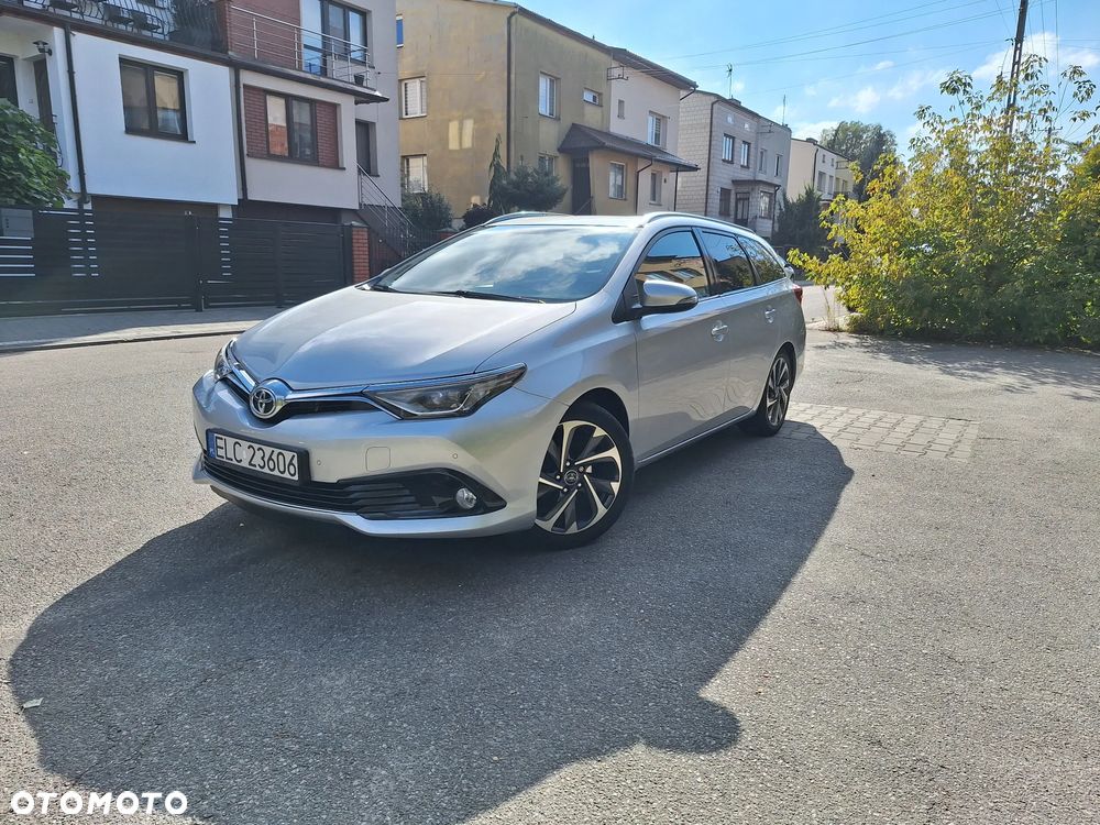 Toyota Auris 1.6 Comfort - 1