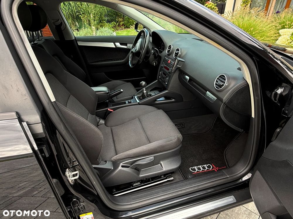 Audi A3 Sportback 2.0 TDI DPF quattro S line Sportpaket plus - 10
