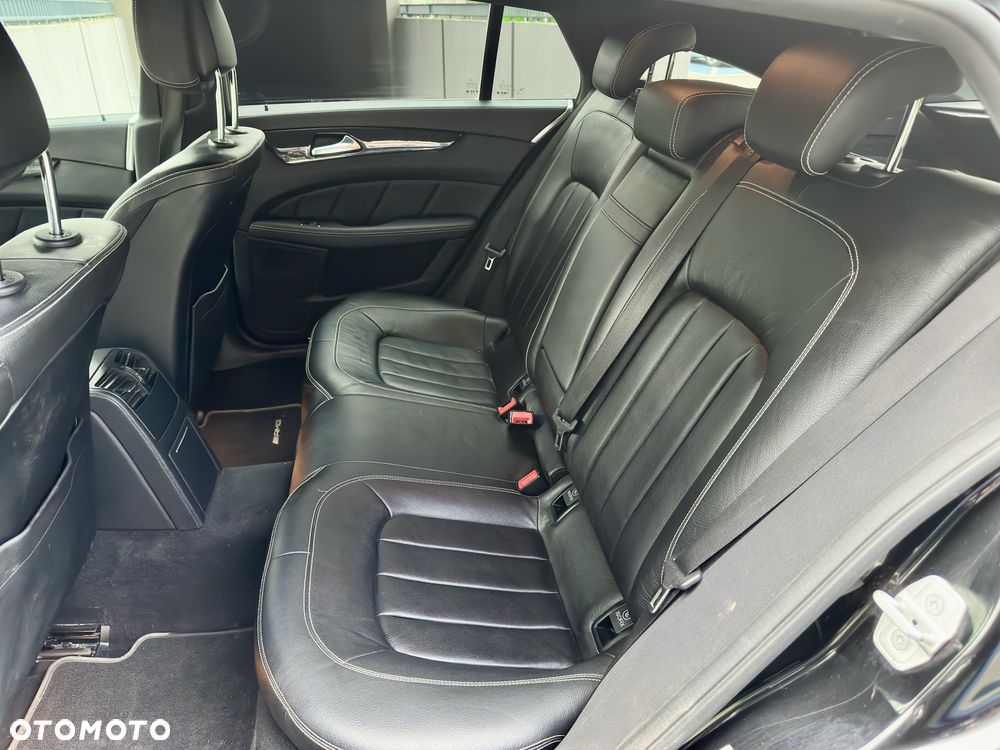Mercedes-Benz CLS 350 d 4-Matic - 17
