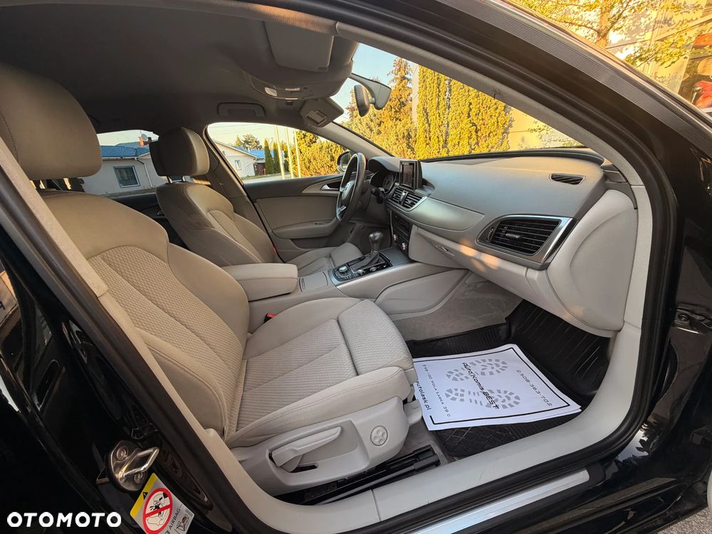 Audi A4 Limousine - 11