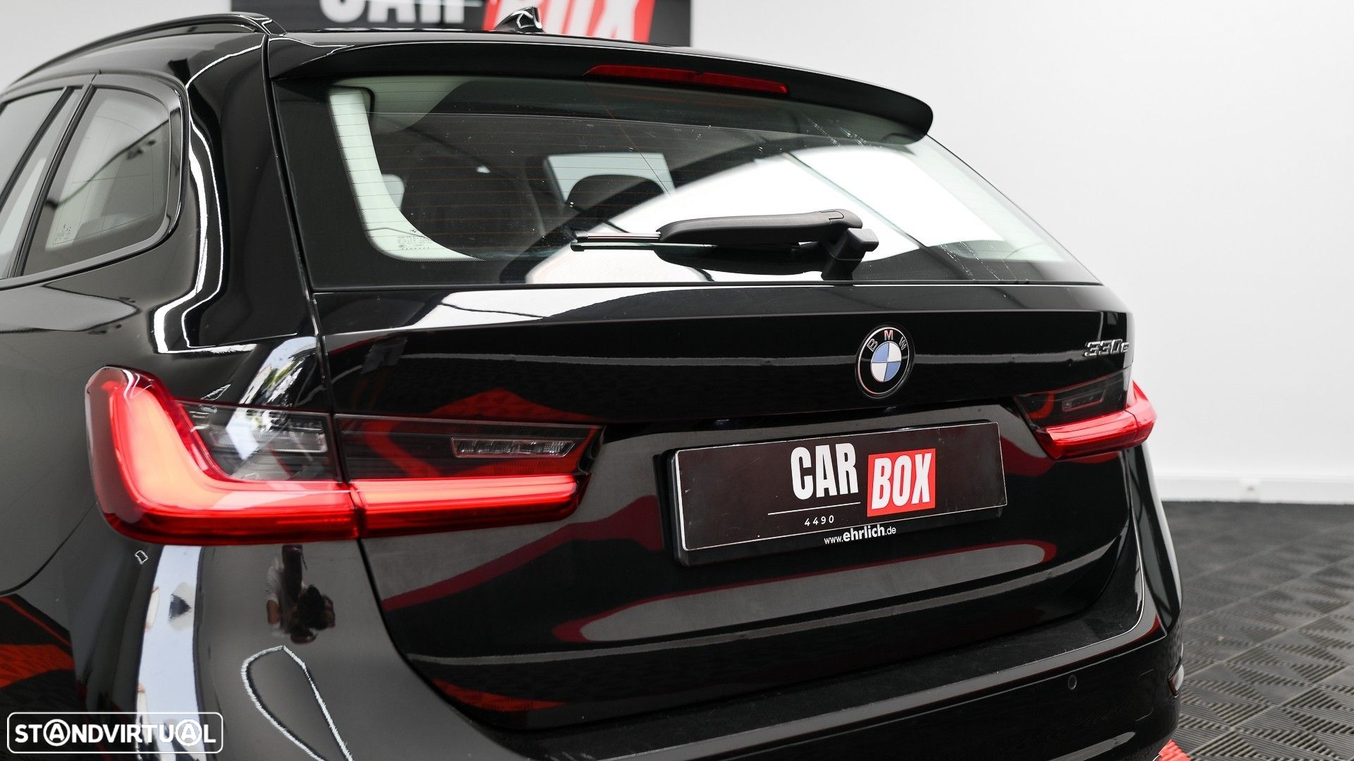 BMW 330 e Touring Line Sport Auto - 19