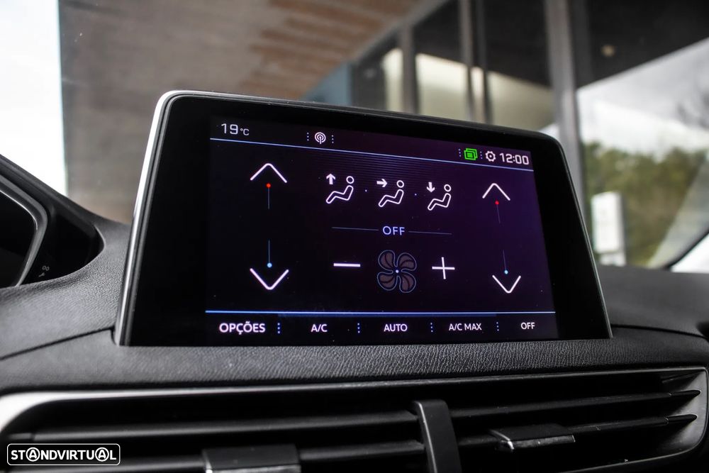 Peugeot 5008 BlueHDI 130 EAT8 Active - 33