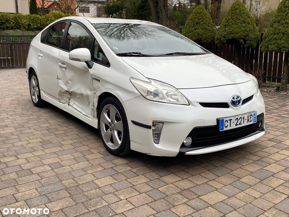 Toyota Prius 1.8 HSD Premium - 2