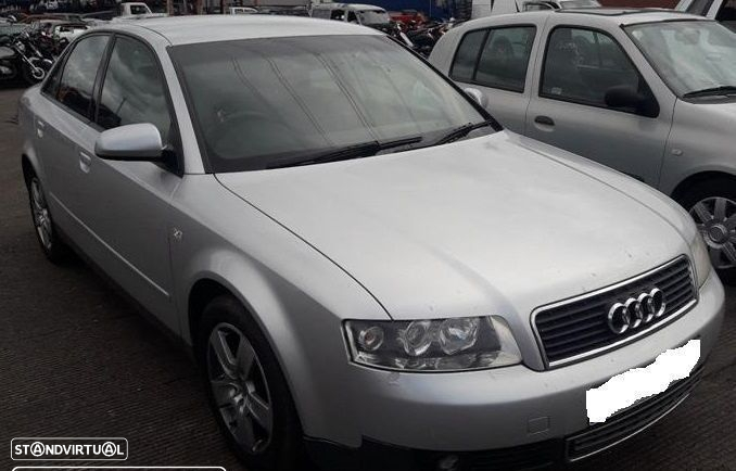Audi A4 B6 1.9 TDI de 2001 disponível para peças FRENTE VENDIDA - 3