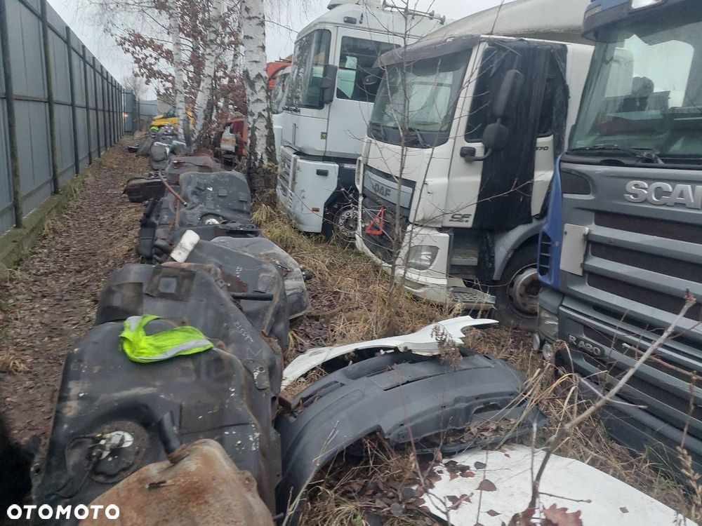 BAK ZBIORNIK PALIWA + POMPKA METALOWY MAZDA PREMACY I 2.0 16V - 4