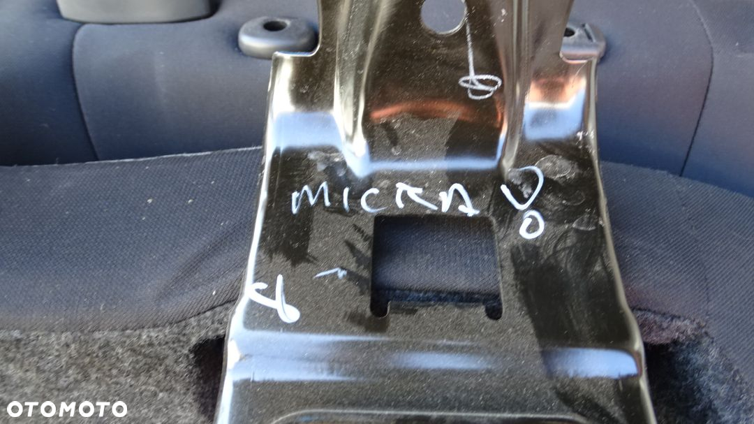 FOTELE KOMPLET NISSAN MICRA K13 - 17