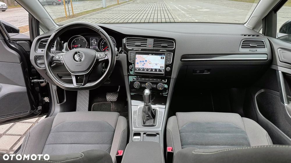 Volkswagen Golf 2.0 TDI BMT Highline DSG - 9