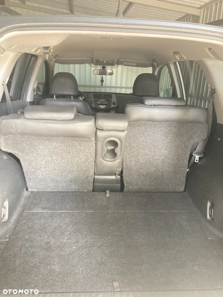 Toyota RAV4 2.2 D-4D Premium - 5