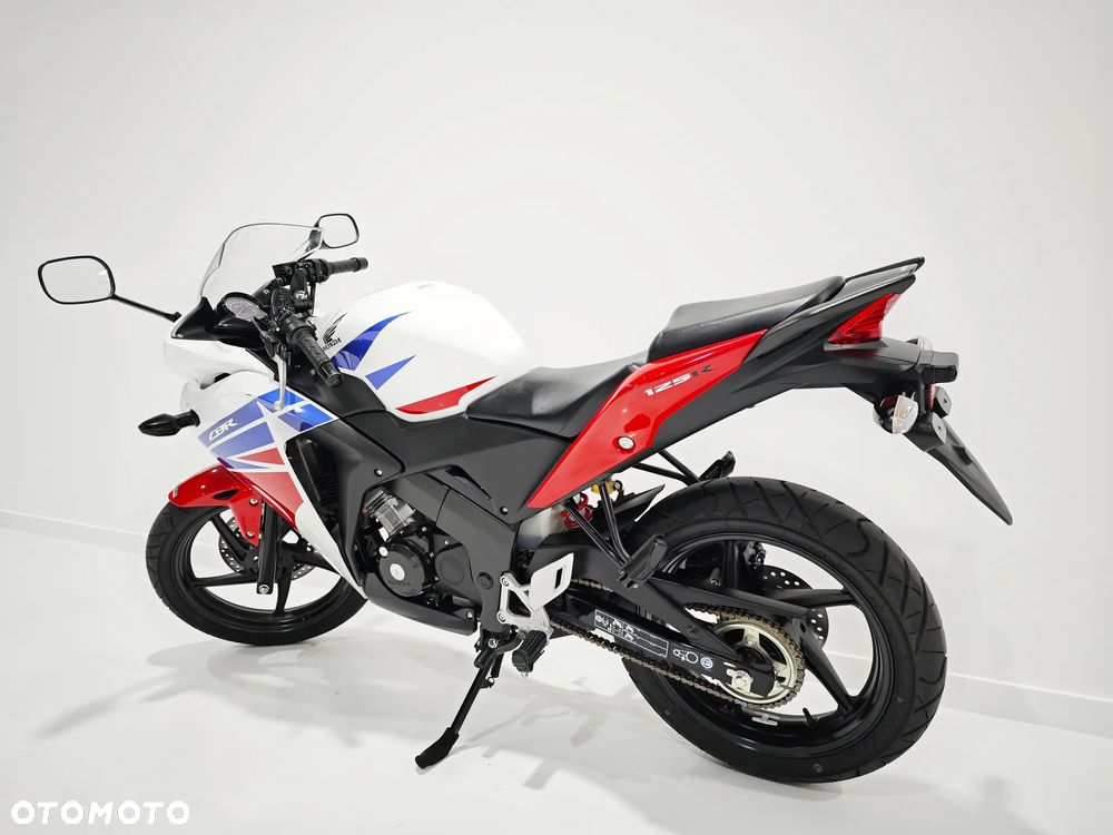 Honda CBR - 12