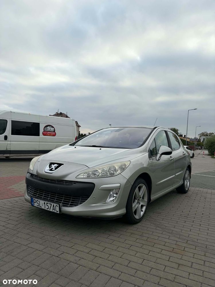 Peugeot 308 2008 photo 3