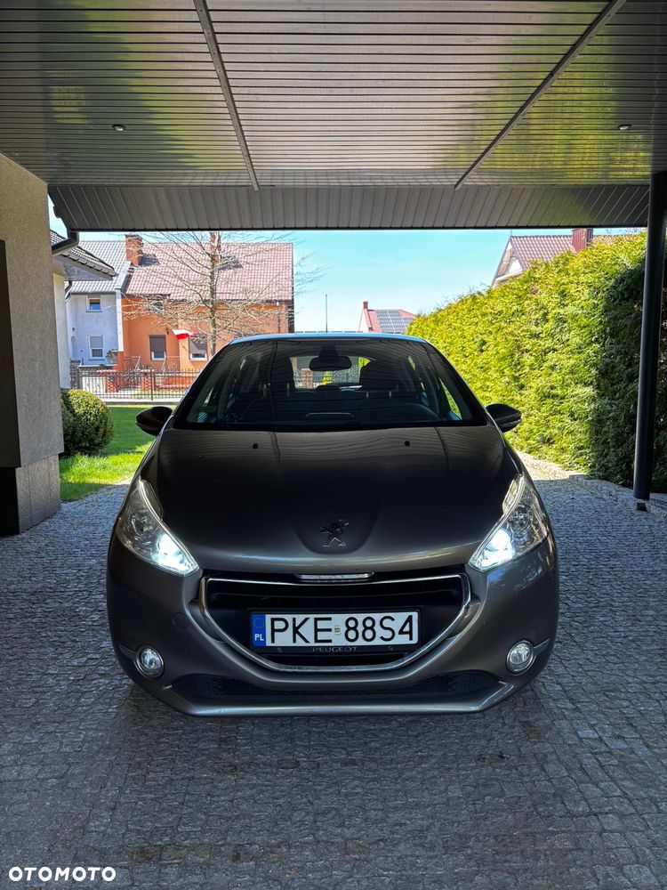 Peugeot 208 PureTech 82 Allure - 2