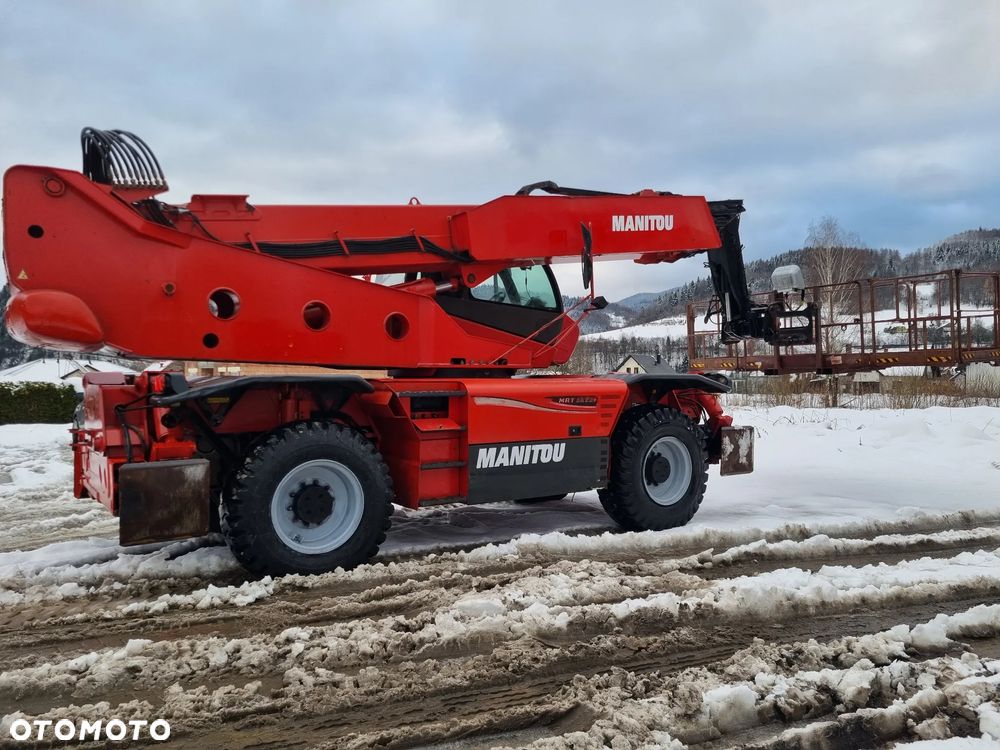 Manitou MRT3255+ PRIVILAGE Ładowarka Teleskopowa 32metry 5630 mtg Kosz (Pilot 2 funkcje) Wciągarka hydr. Widły. Jak Nowa z Norwegii! 2017r. KLIMA Webasto post. Kamera DEKRA 2026r. Po serwisach 100h temu! skręt 4 koła. Auto-poziomowanie! jazda szybka wolna. Zero luzów wycieków! - 40