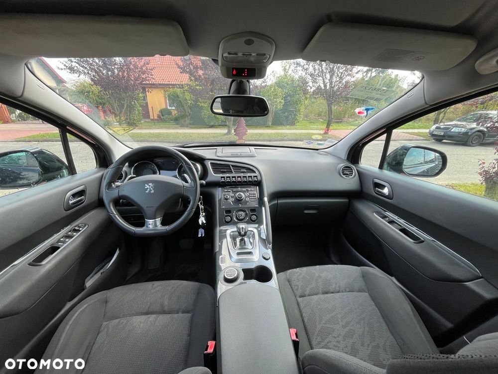 Peugeot 3008 Hybrid4 - 9