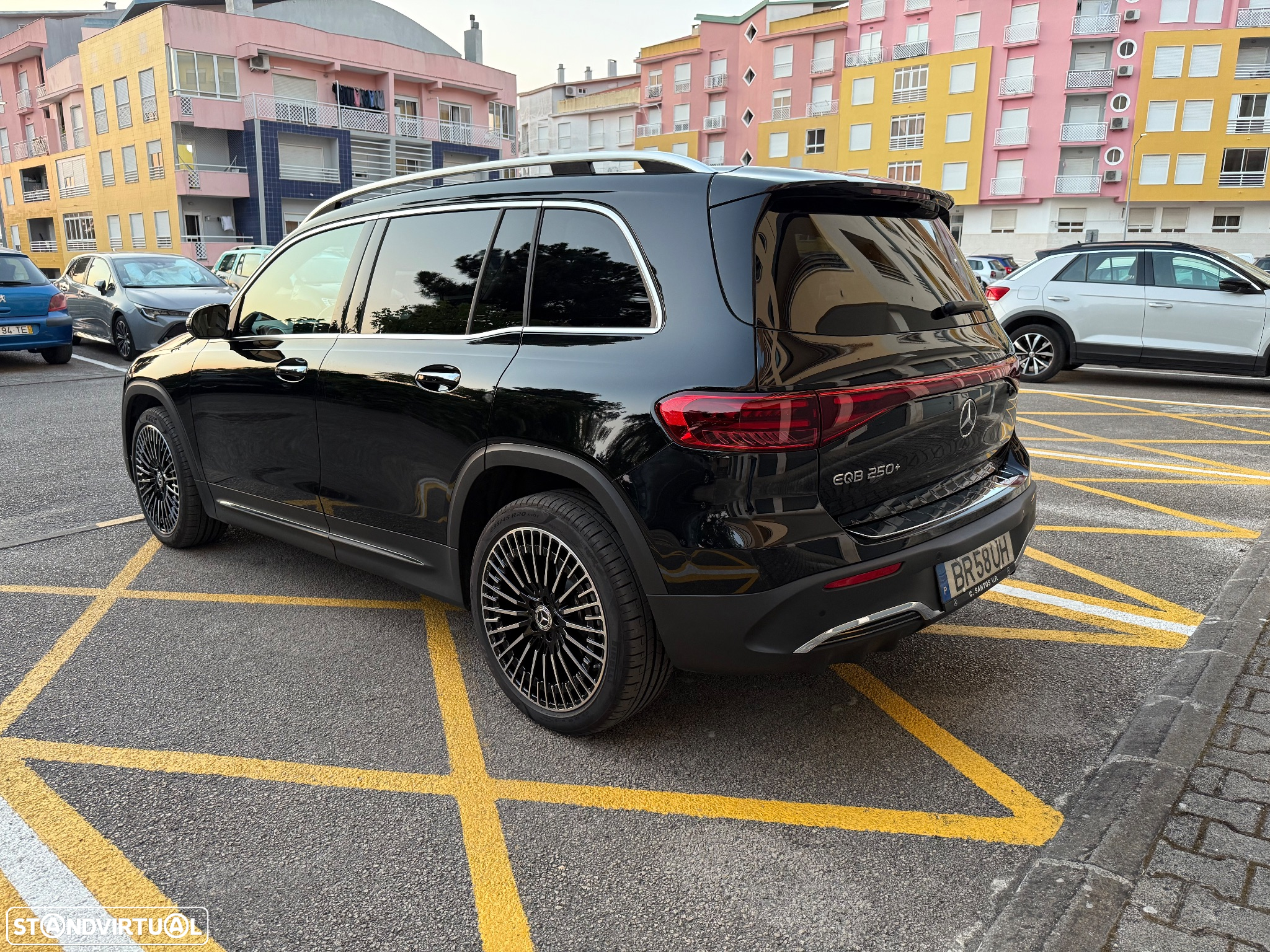 Mercedes-Benz EQB 250 AMG Line - 37
