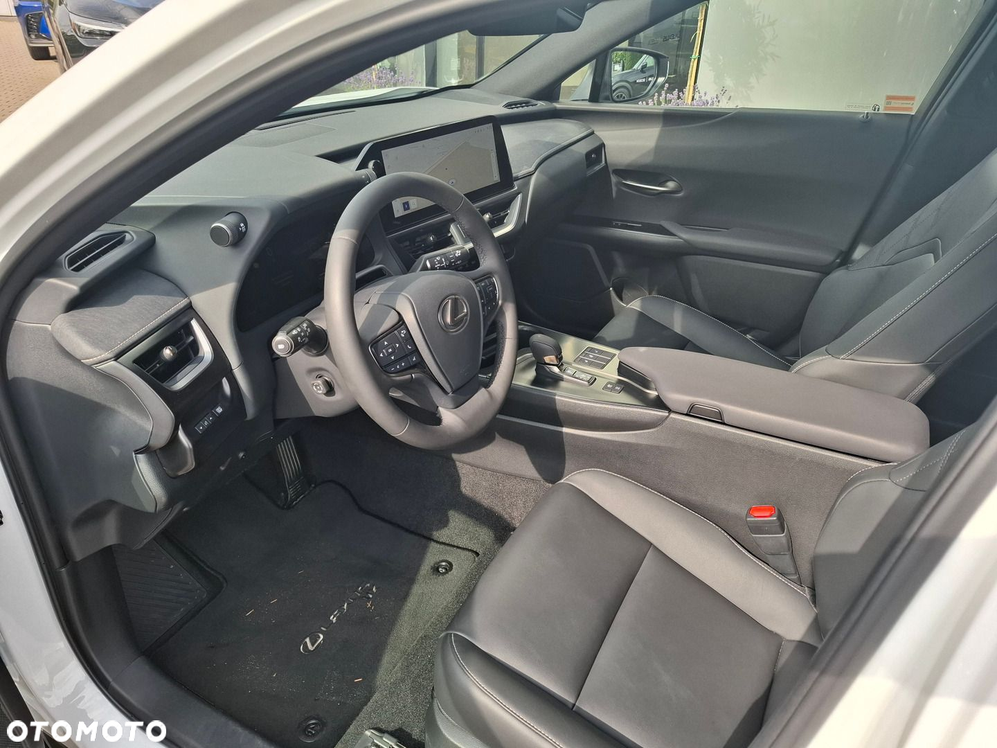 Lexus UX - 11