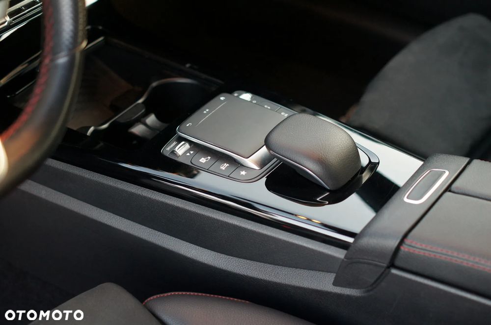 Mercedes-Benz CLA 200 d 8G-DCT AMG Line Advanced Plus - 32