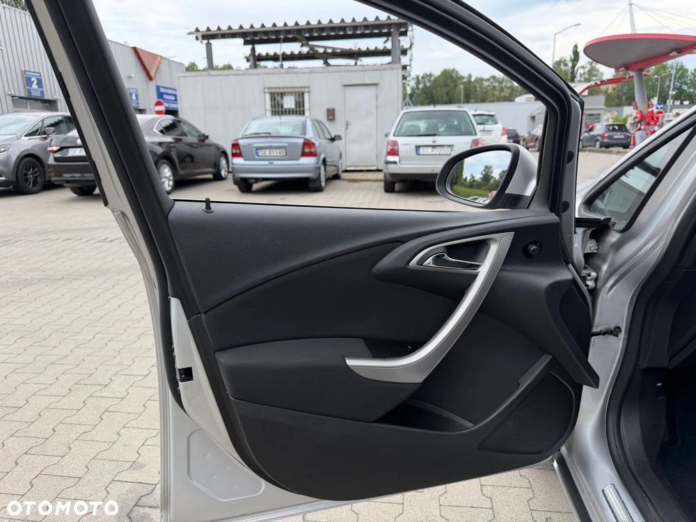 Opel Astra 1.6 Essentia - 17