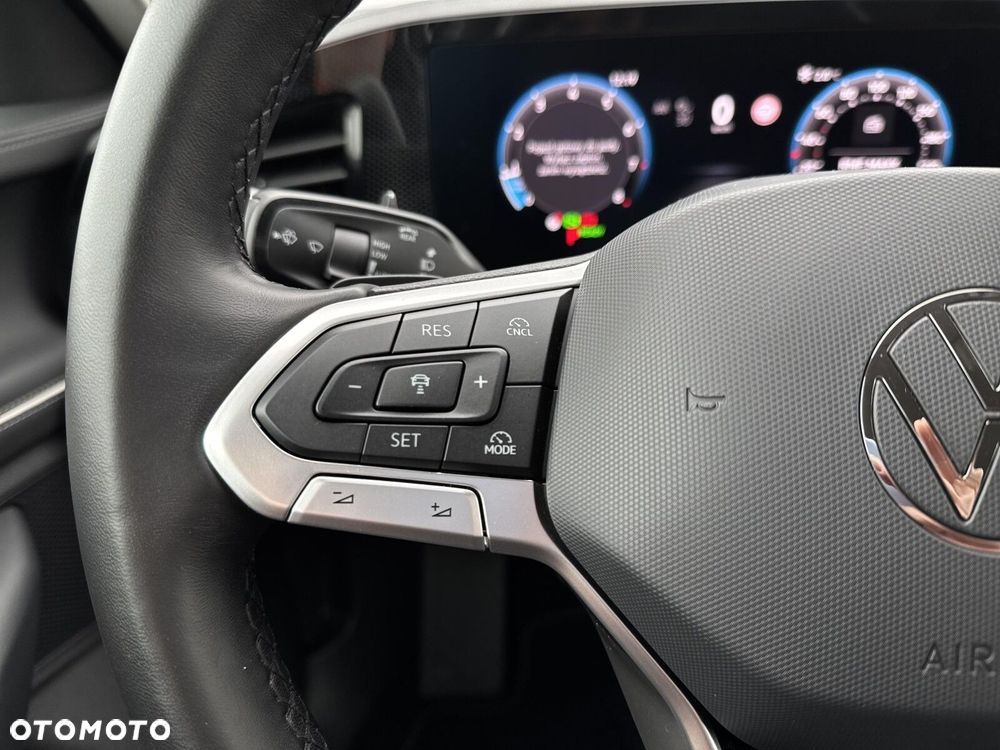 Volkswagen Passat - 21