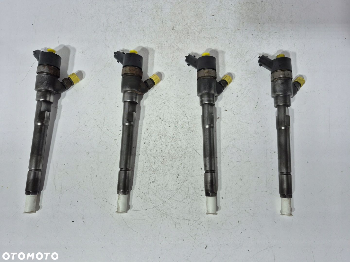 WTRYSKI WTRYSKIWACZ KIA HYUNDAI 2.0 CRDI 0445110258 33800-27400 - 1
