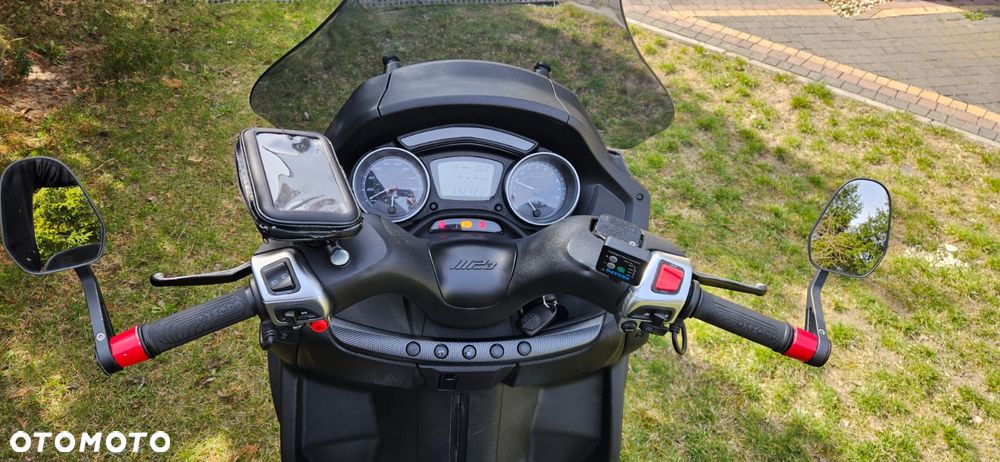 Piaggio MP-3 - 5