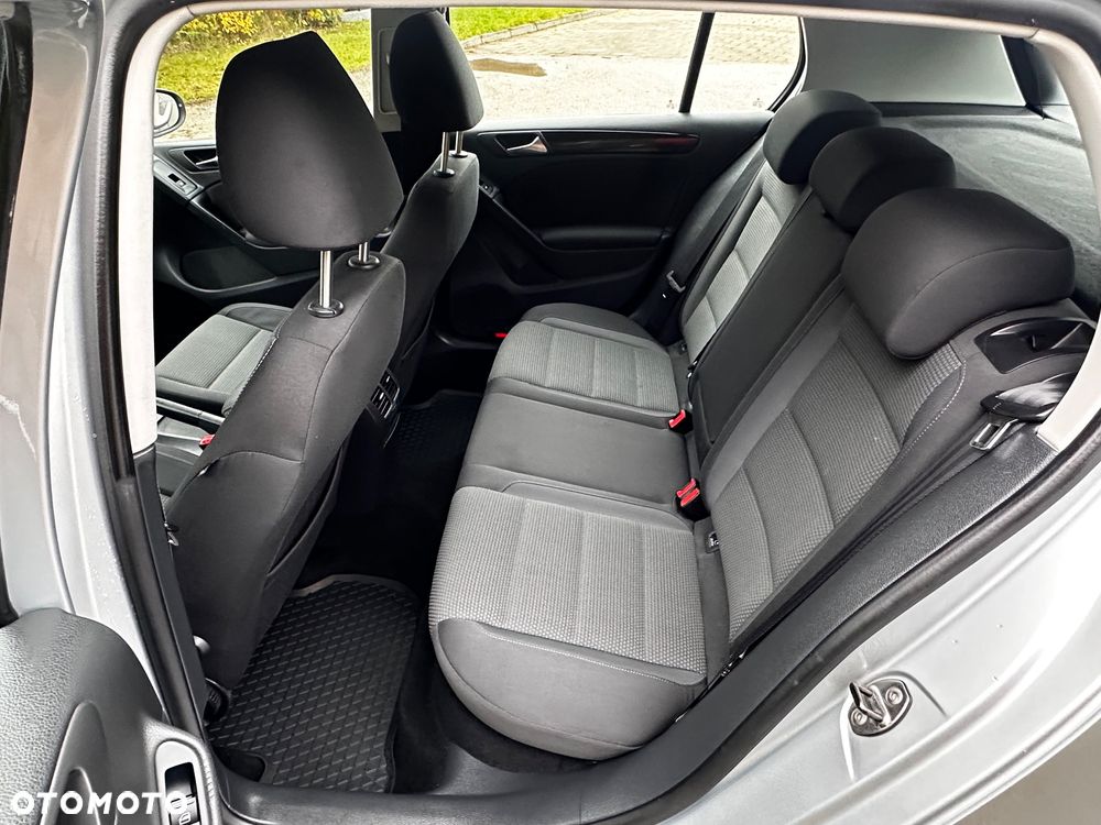 Volkswagen Golf 1.6 Comfortline - 20