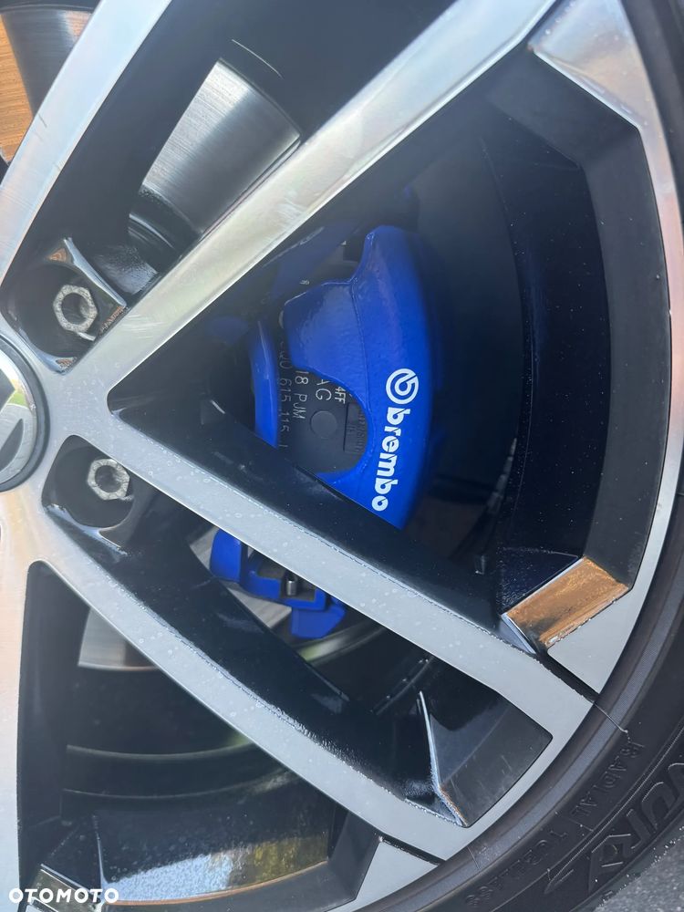 Volkswagen Golf - 16