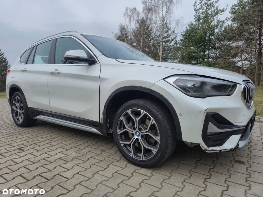 BMW X1 xDrive18d xLine - 4