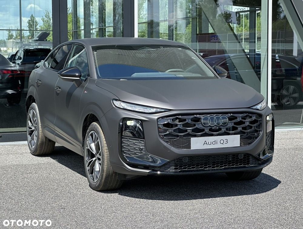 Audi Q3 Sportback - 4