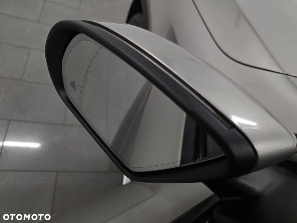 Mercedes-Benz GLC 250 4Matic 9G-TRONIC AMG Line - 26