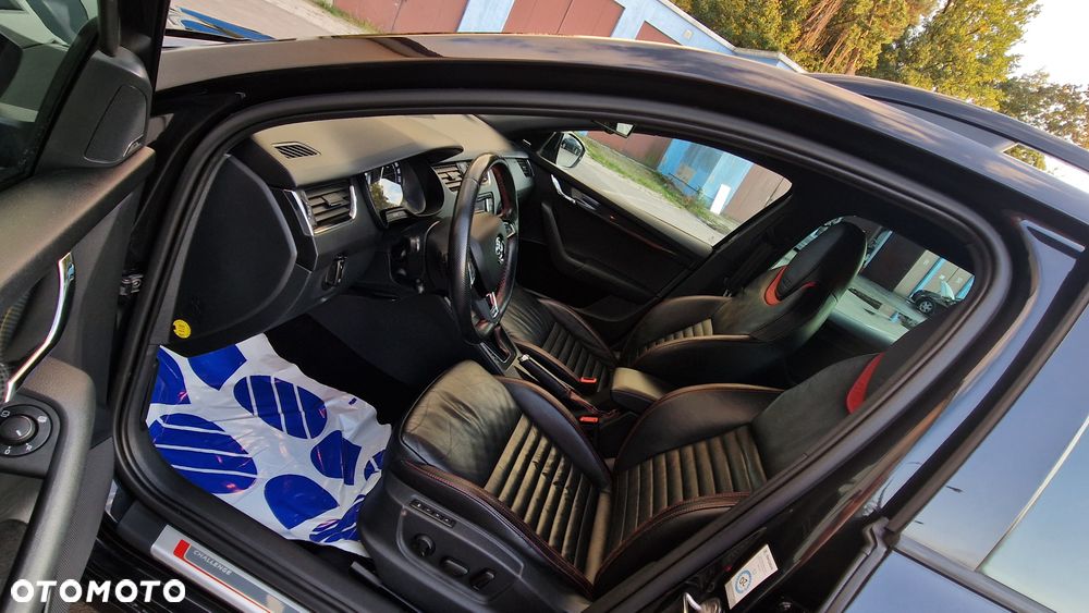 Skoda Octavia 2.0 TDI RS Challenge DSG - 20