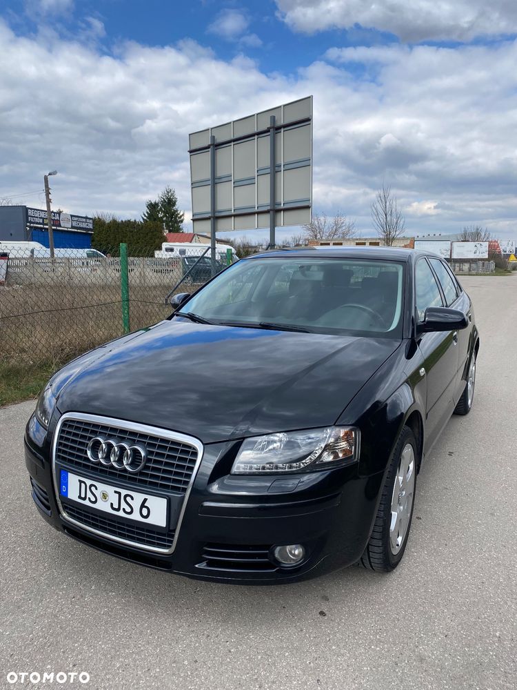 Audi A3 Sportback - 1