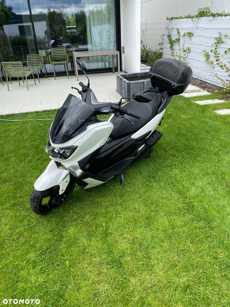 Yamaha NMAX - 8