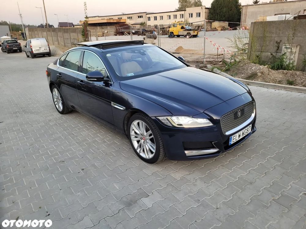 Jaguar XF 20d Prestige - 2