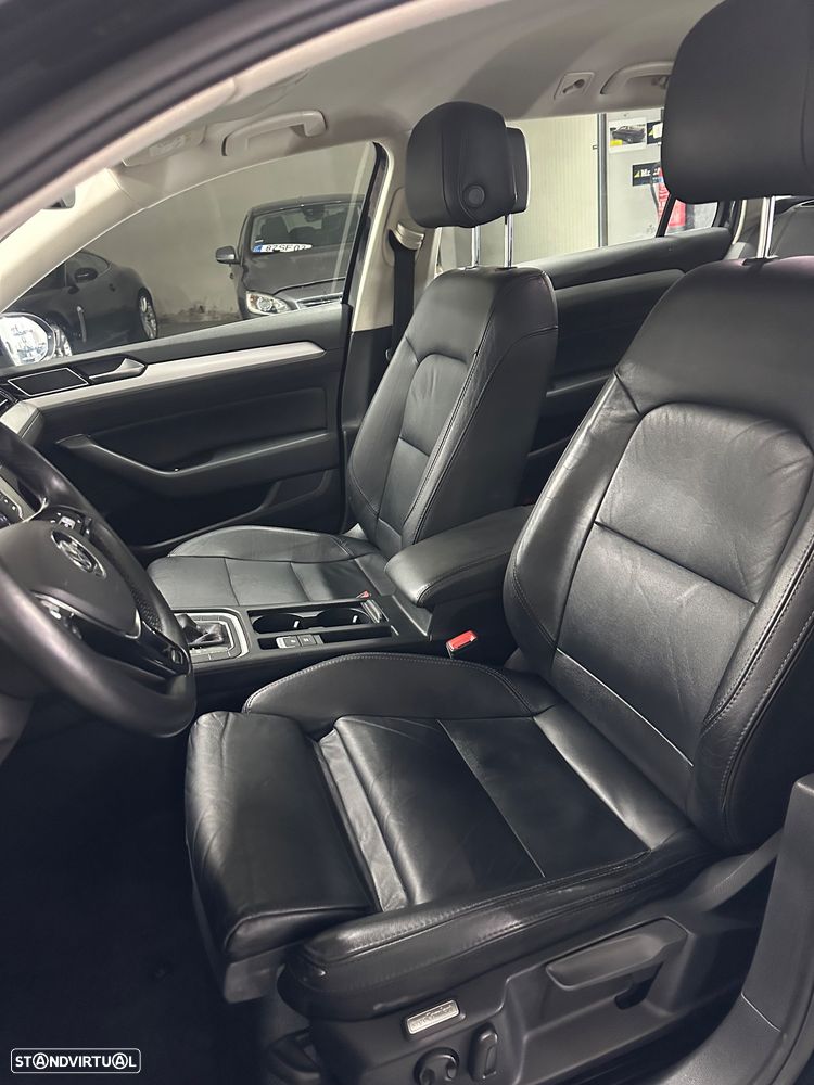 VW Passat Variant 2.0 TDi Confortline DSG - 16