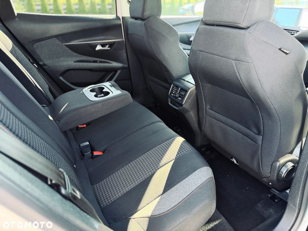 Peugeot 3008 BlueHDi 130 Stop & Start Allure Pack - 18