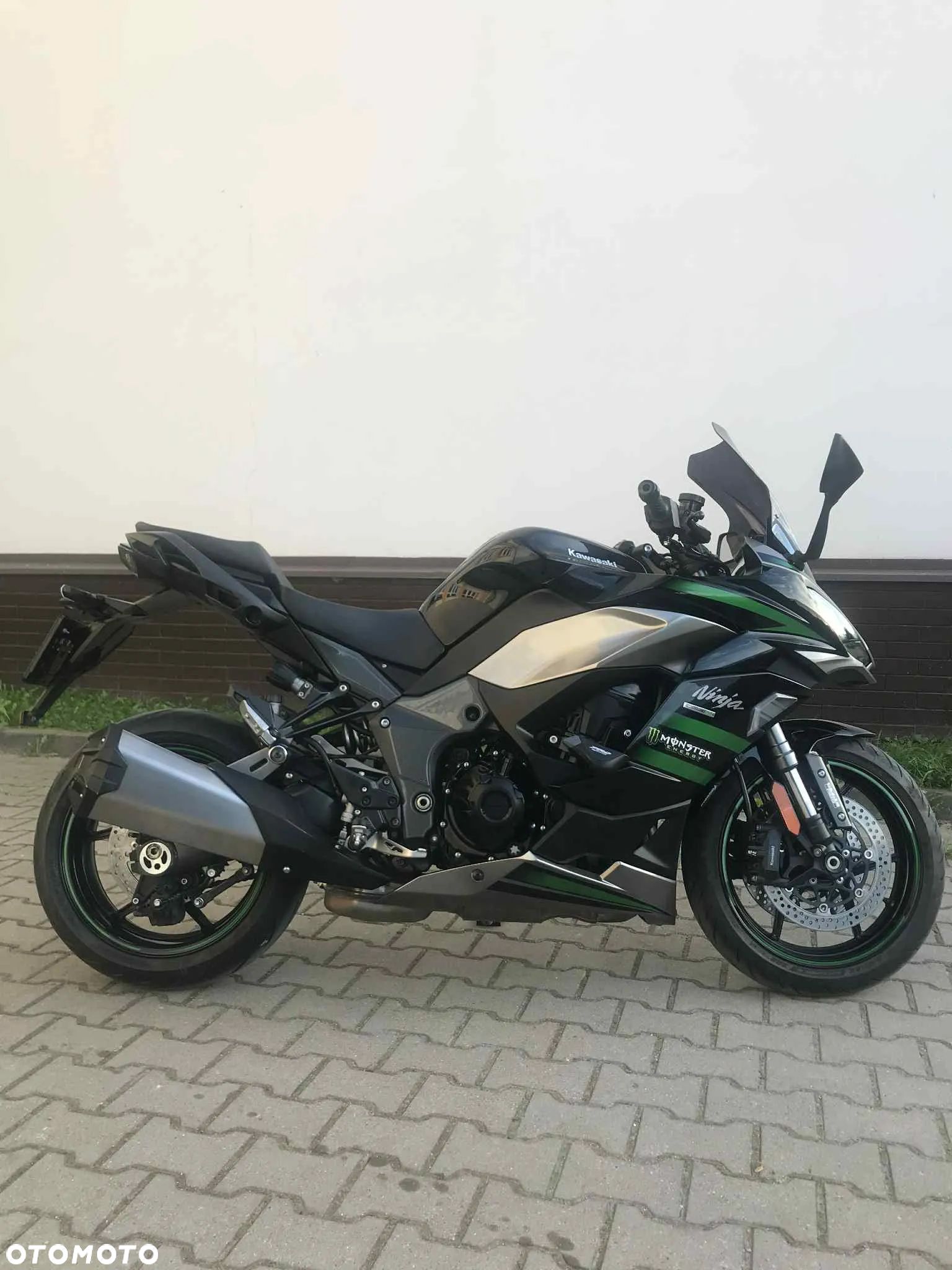 Kawasaki Ninja 1000 SX - 1