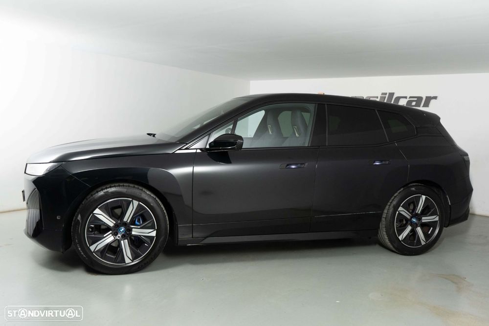 BMW iX xDrive 40 Pack Desportivo - 6