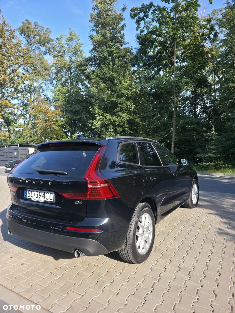 Volvo XC 60 D4 Momentum - 4
