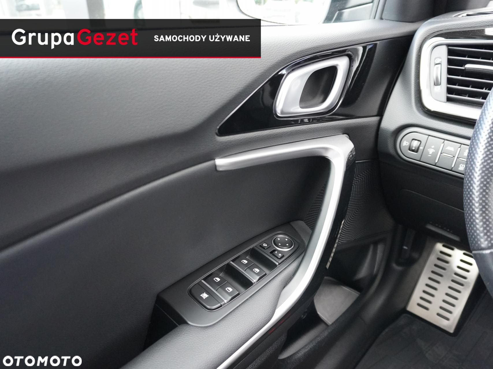 Kia ProCeed - 16