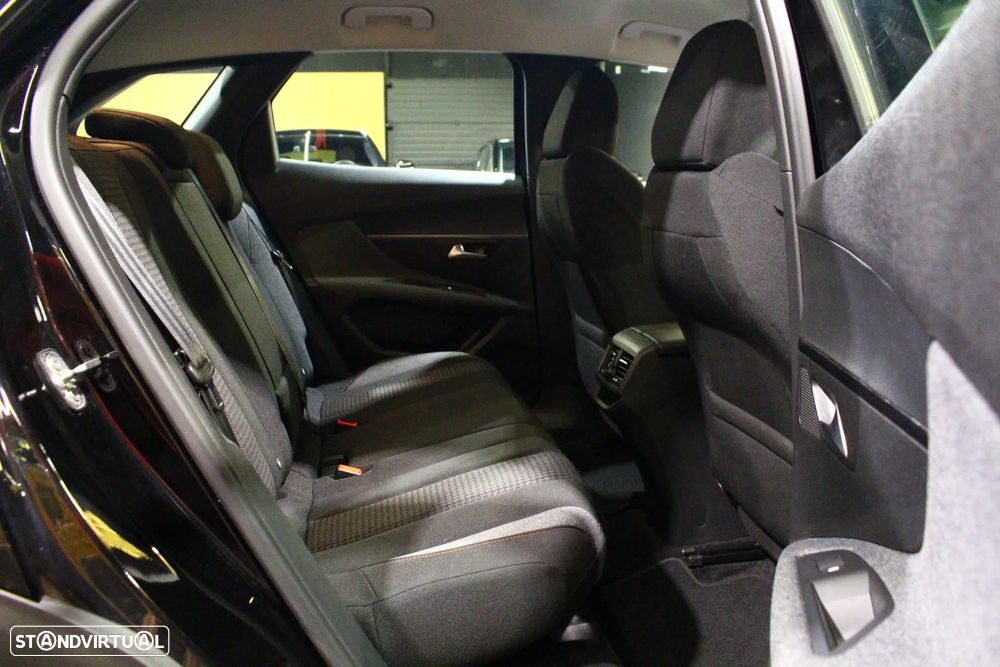 Peugeot 3008 1.5 BlueHDi Style - 16