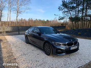 BMW Seria 3 330i xDrive M Sport sport