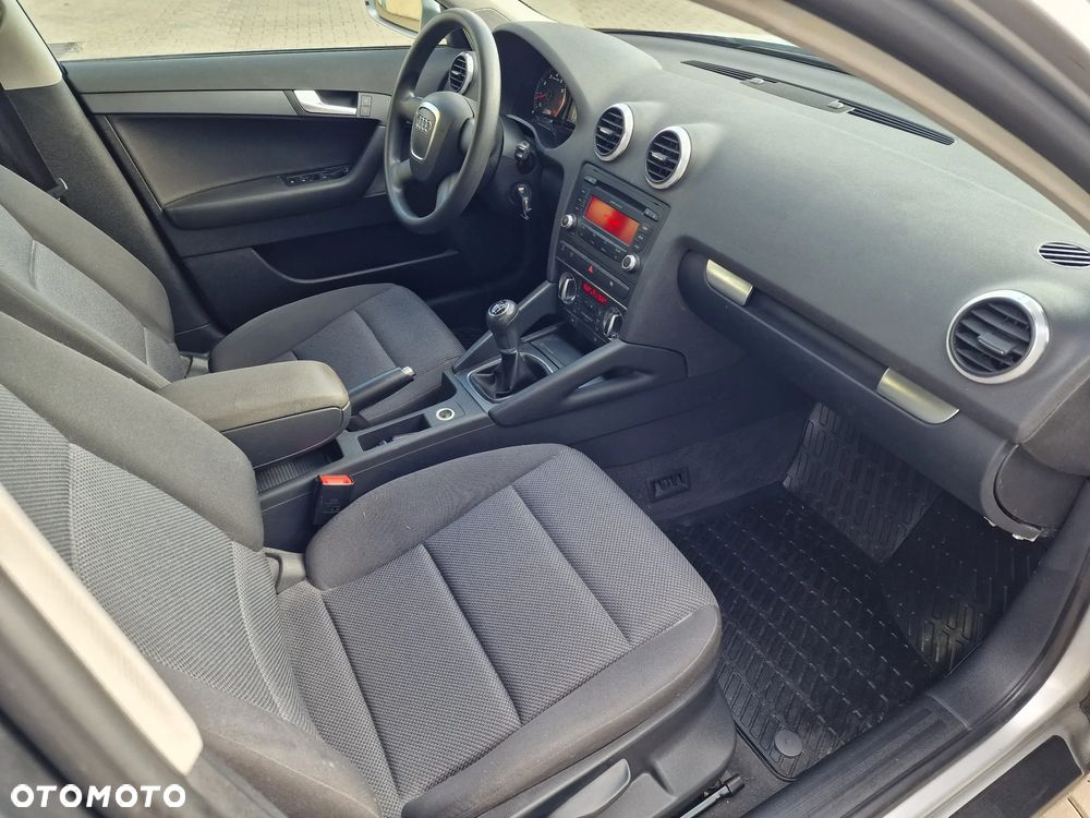 Audi A3 Sportback - 8